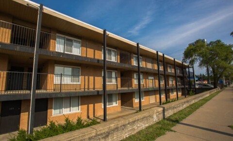 Apartments Near Walsh Pembrook Manor for Walsh College of Accountancy and Business Students in Troy, MI