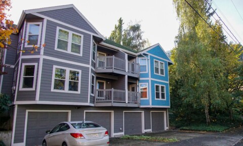 Apartments Near Phagans School of Hair Design-Portland Top Floor 2/2 w/Condo Finishes + Vaulted Ceilings!!  for Phagans School of Hair Design-Portland Students in Portland, OR