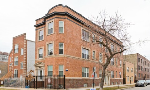 Apartments Near The Chicago School West Wicker Park Apts!  for Chicago School of Professional Psychology Students in Chicago, IL