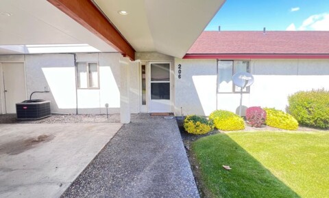 Apartments Near Moses Lake 1 Bedroom Condo on the Golf Course! for Moses Lake Students in Moses Lake, WA