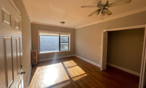 Apartments Near NLU Third-Party Leasing for National-Louis University Students in Chicago, IL