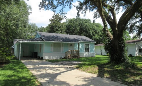 Houses Near McNeese Three Bedroom Home For Rent In Sulphur for McNeese State University Students in Lake Charles, LA
