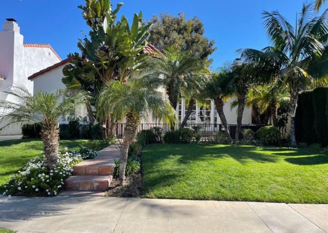 Houses Near 352 S Oakhurst Dr, Beverly Hills, CA
