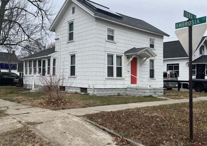 Houses Near 3 BEDROOM HOME NEAR DOWNTOWN MUSKEGON