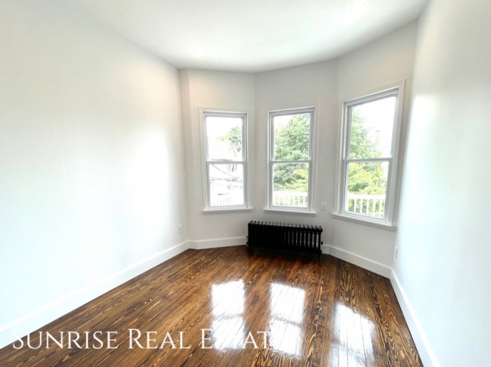 Gorgeous 3 Bed, Private Decks, In Unit Washer/Dryer, Steps to Brooklyn College