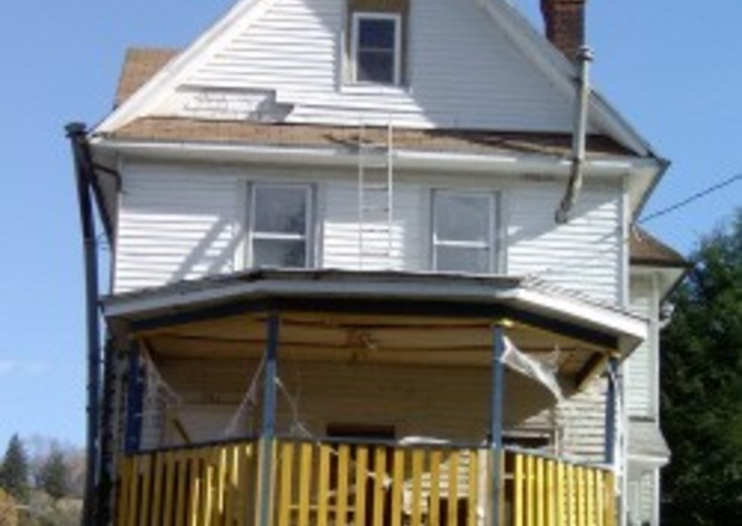 Houses Near Huge 4 Bed/2.5 Bath House- Downtown - Available 05/20/2024