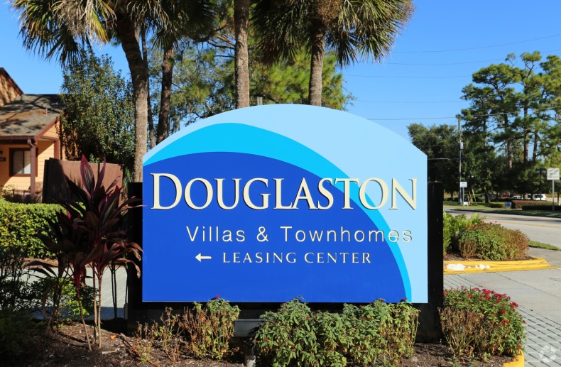 Douglaston Villas and Townhomes