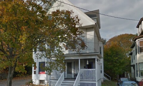 Apartments Near Standish 18-20 Norwood Street for Standish Students in Standish, ME