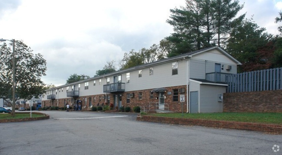Poinsett View Apartments
