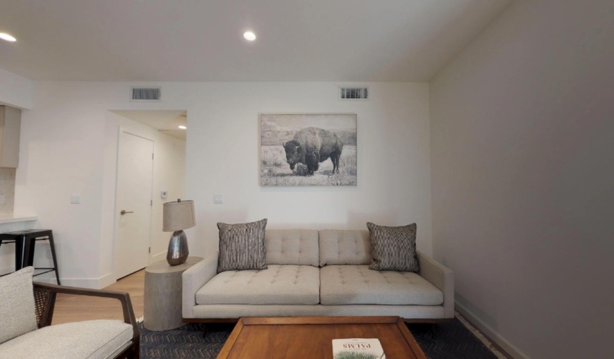 Private Bedroom in Stylish West LA Apartment Near Santa Monica Blvd
