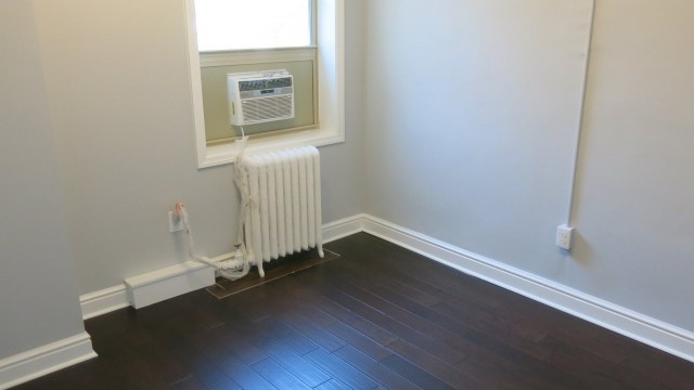 8/1-move-in-2BR in the Heart of Shadyside