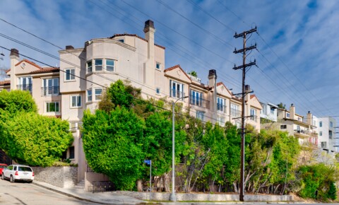 Houses Near UCLA 3401 Barham Blvd for University of California - Los Angeles Students in Los Angeles, CA