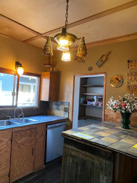 3 Rooms for Rent - Riverside (Downtown)