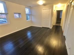 State of the Art 2 Bedroom Apartment- Heart of Pelham / Parking Pets Welcome