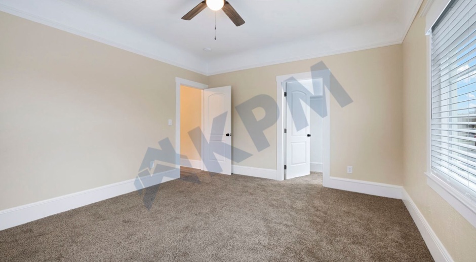 Fully Remodeled Upstairs 2-Bedroom 1-Bath *move in special $500 off 1st months rent