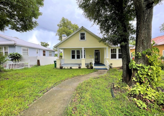 Houses Near Spaciously Adorable 3/2 Home in Tampa Heights!!
