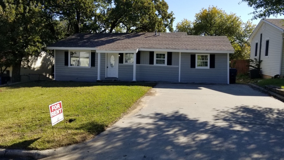Coming May 1st! 4 Bed 1 Bath Rental in Denison