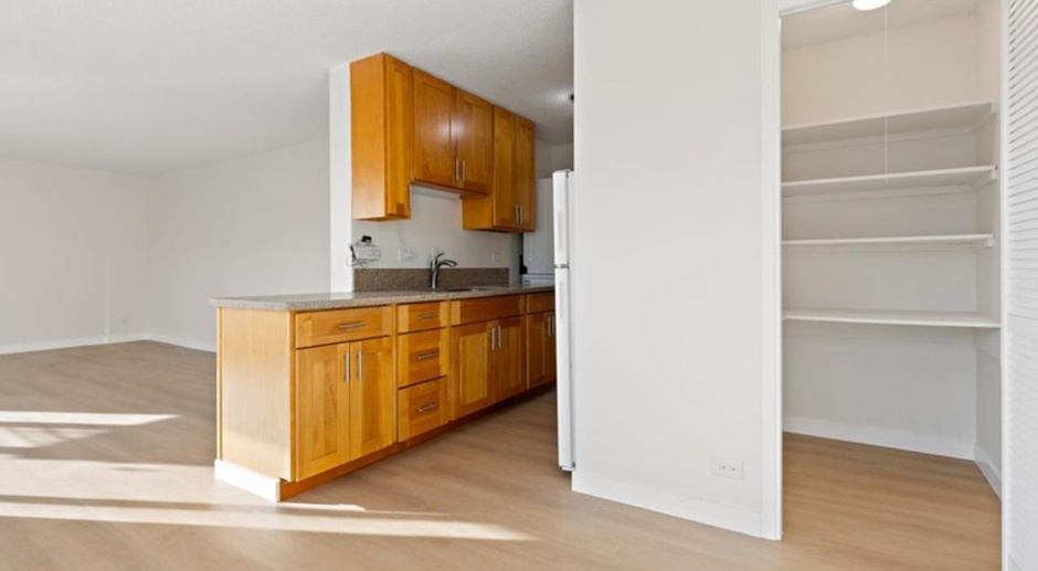 Renovated: Spacious Luxury 2 Bed/ 1.5 Bath w/ Spectacular  views