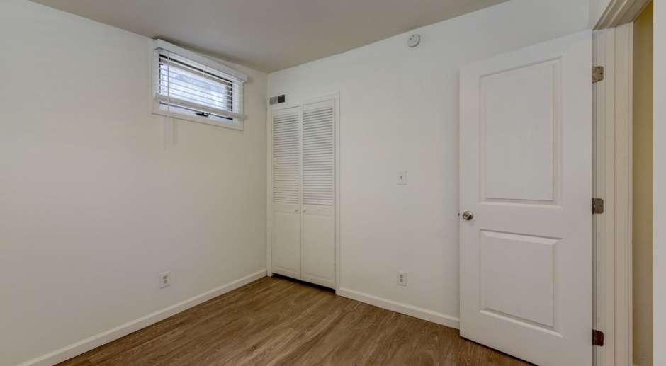 NEWLY RENOVATED Rare 2 Bedroom 1 Bath House with a Loft! Steps Away from Pearl St 