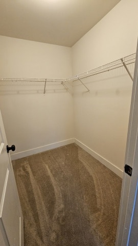 1 Bedroom Sublease in 4 x 4.5 Town home style apartment (The Retreat West)