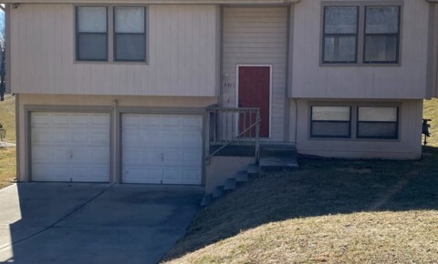 Apartments Near Jewell RIVERVIEW HOUSES for William Jewell College Students in Liberty, MO