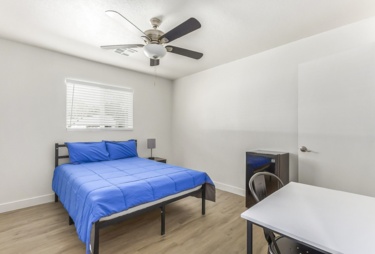Room for Rent - Phoenix House with Dining area. Comfortable & newly-renovated