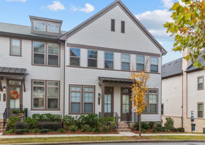 Houses Near Gorgeous Like-New 2 BR/2.5BA Townhome in Vinings!