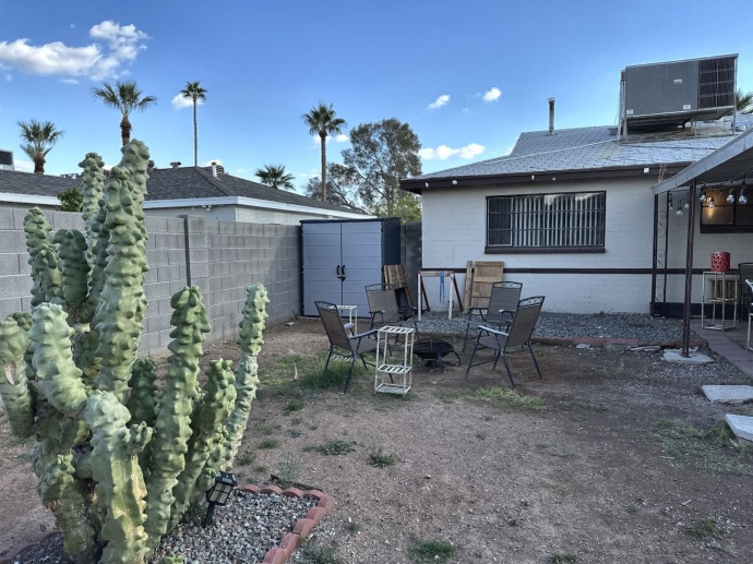 OPEN HOUSE ON 3-23-24 OPEN 12-1PM; Newly remodeled four (4) bedroom two (2) bathroom home Close to ASU
