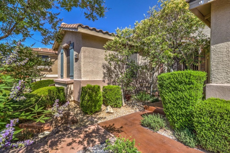 Private Oasis in Henderson w/ unparalleled views of the Las Vegas Strip from Pool, Spa & House