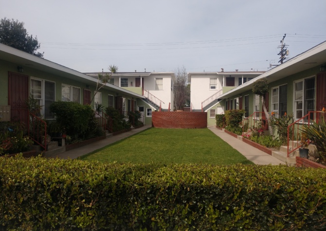 Houses Near Beautiful Cozy Community on Pacific Ave in Long Beach