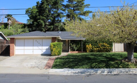 Houses Near Concord Clayton Valley Highlands 3bed 2bath + Bonus Room for Concord Students in Concord, CA