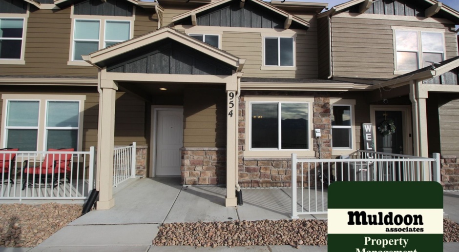 Newer 2 story townhome!
