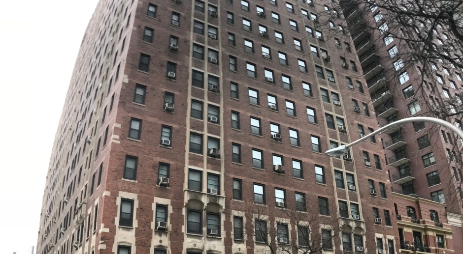 1100 North Dearborn Apartments