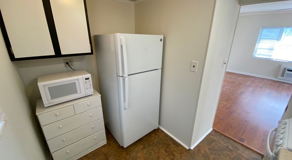 Efficiency in North College Park - Priced to Rent!