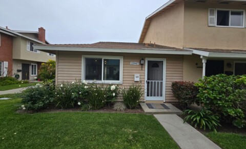 Houses Near Fountain Valley Harbor Valley Community: 1 Bedroom 1 Bath Single Story Attached End Unit, for Fountain Valley Students in Fountain Valley, CA