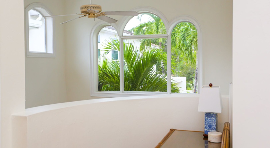 ***OLD NAPLES ***NEW PICTURES TO COME***FULLY FURNISHED RENTAL***WALK TO THE BEACH***
