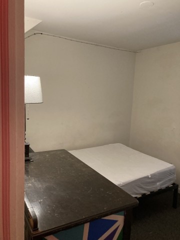 $517 a month room in house