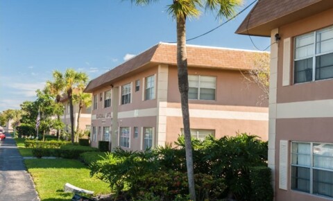 Apartments Near FAU Amberstone Apartments for Florida Atlantic University Students in Boca Raton, FL