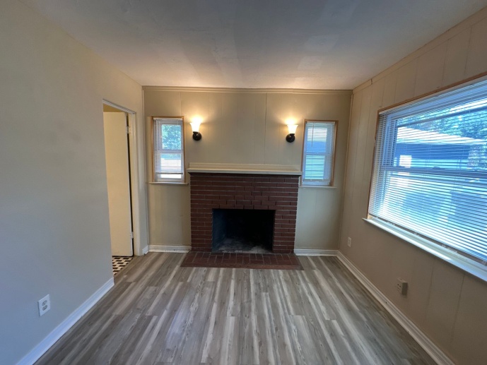 Beautiful Renovated Home In College Park!
