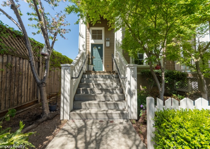 Houses Near Newer 3bd/2.5ba Townhouse Centrally Located to Downtown San Jose