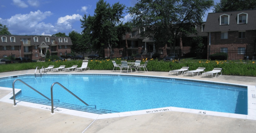 Dover Country Club Apartments