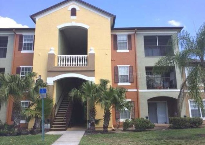 Houses Near WATERFORD LAKES: 2bed/2bath on the 3rd floor AVAILABLE JUNE 10th!