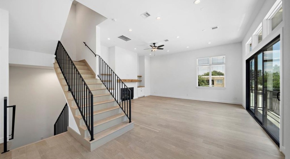 Brand new house in the Museum District with rooftop patio and high ceilings!