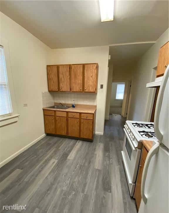 Charming 2 Bedroom Apartment On 2nd Floor Of Private Home - Small Pets Welcome - Located In Yonkers