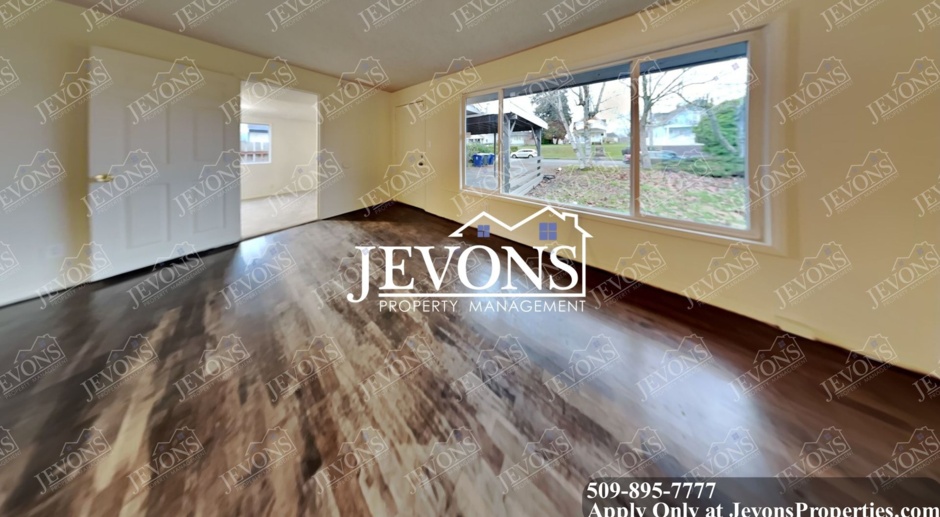 Enjoy the new appliances in this lovely single-family home located in the heart of Tacoma
