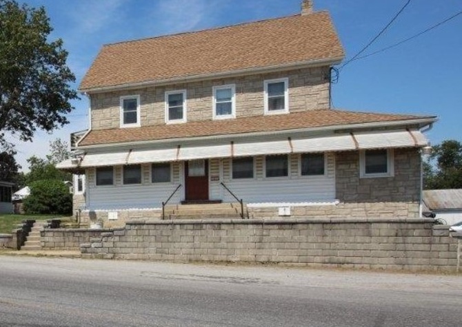 Houses Near ON HOLD--1477 Georgetown Rd, Christiana - $895/Month- LARGE 2ND FL APT