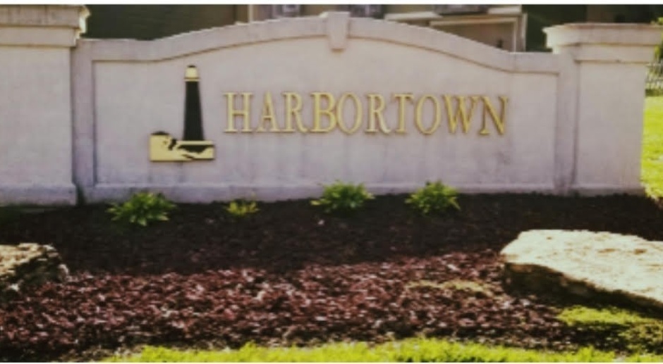 HTV - HARBORTOWN VILLAS, LLC