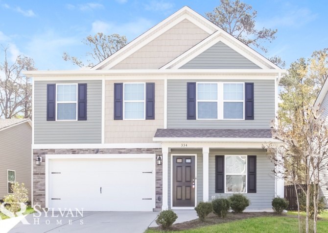 Houses Near This gorgeous 5-bedroom, 3-bath home is move in ready!