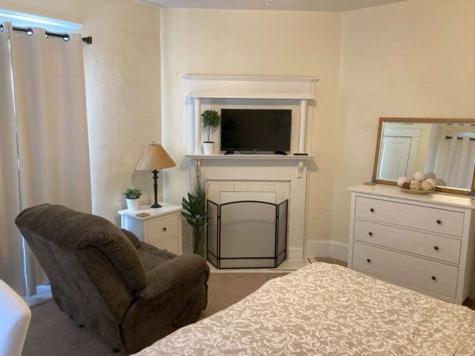 Furnished, Utilities Included, No Sec Dep