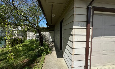 Apartments Near Newport 1048/A/ for Newport Students in Newport, OR